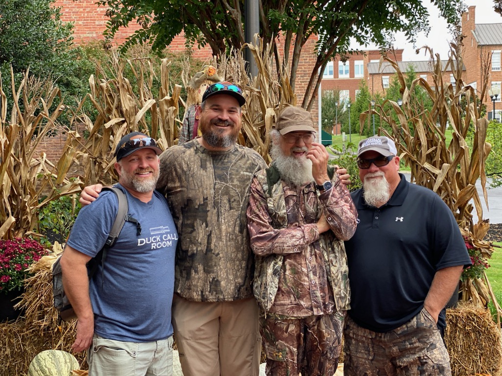 Duck Dynasty - Uncle Si and the Duck Call Room guys